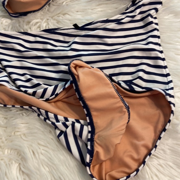 RE-IMAGINE By J.Crew Swimsuit size 12 never been worn excellent condition - Picture 7 of 13